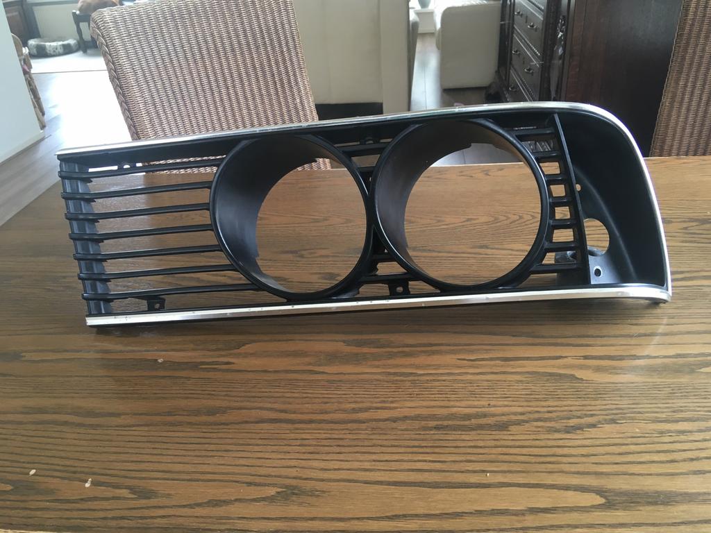 BMW 7 serie E23 grill linker deel, Ophalen of Verzenden, Gebruikt, Voor, BMW