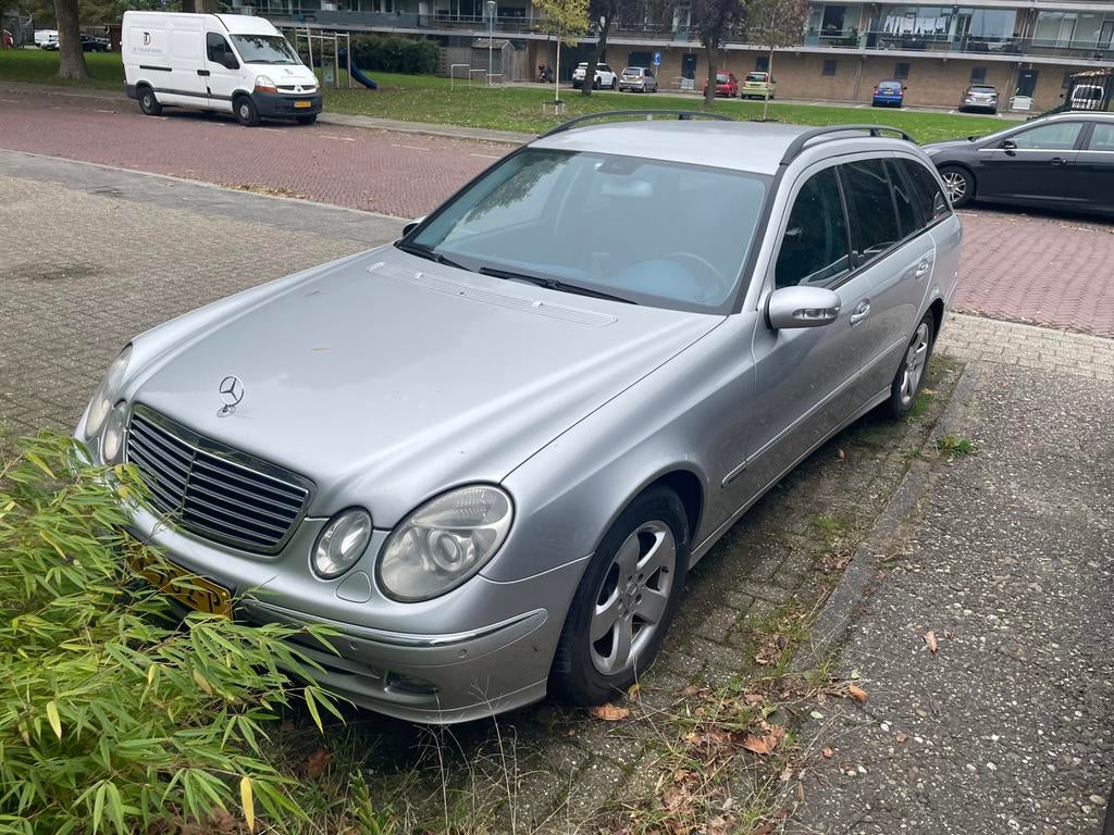 Mercedes-Benz E-Klasse 3.5 E350 Combi 4MATIC AUT 2005 Grijs, Auto's, Automaat, Vierwielaandrijving, Particulier, 6 cilinders