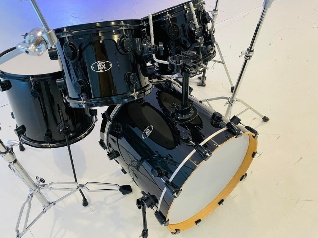 PDP/DW Drumkit + hardware + Remo Amb. Coated vellen + hoezen, Muziek en Instrumenten, Drumstellen en Slagwerk, Ophalen, Gebruikt
