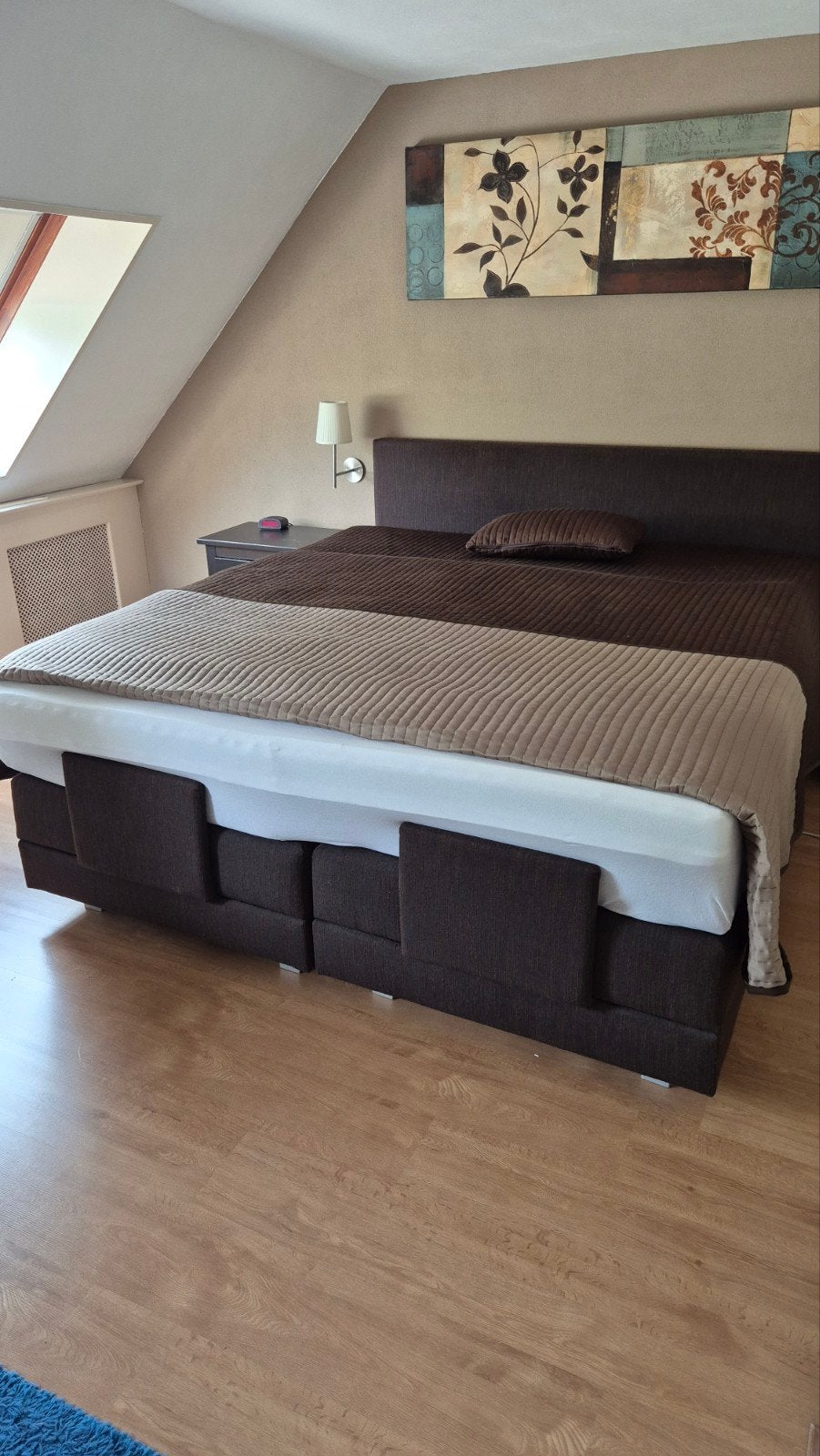 Tweepersoons boxspring met electrische verstelbare bedbodem, Ophalen, Bruin, Tweepersoons, 180 cm