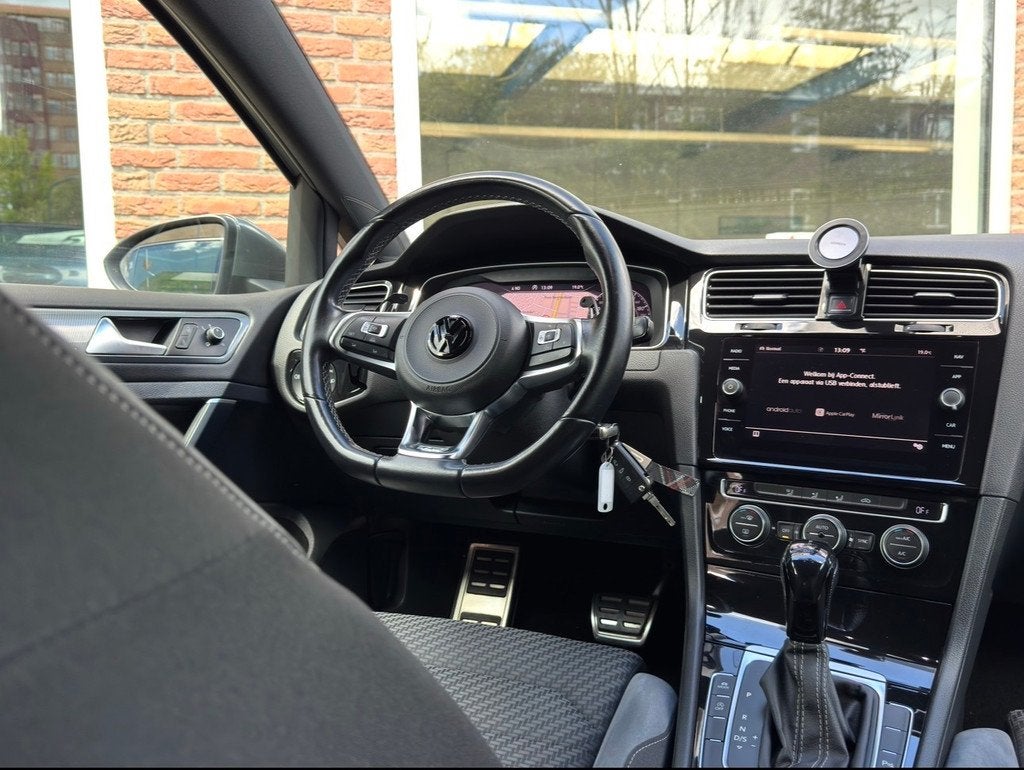 Volkswagen Golf 1.5 TSI Highline Business R | Navi | Virtual, Auto's, 4 cilinders, 150 pk, Origineel Nederlands, Bedrijf