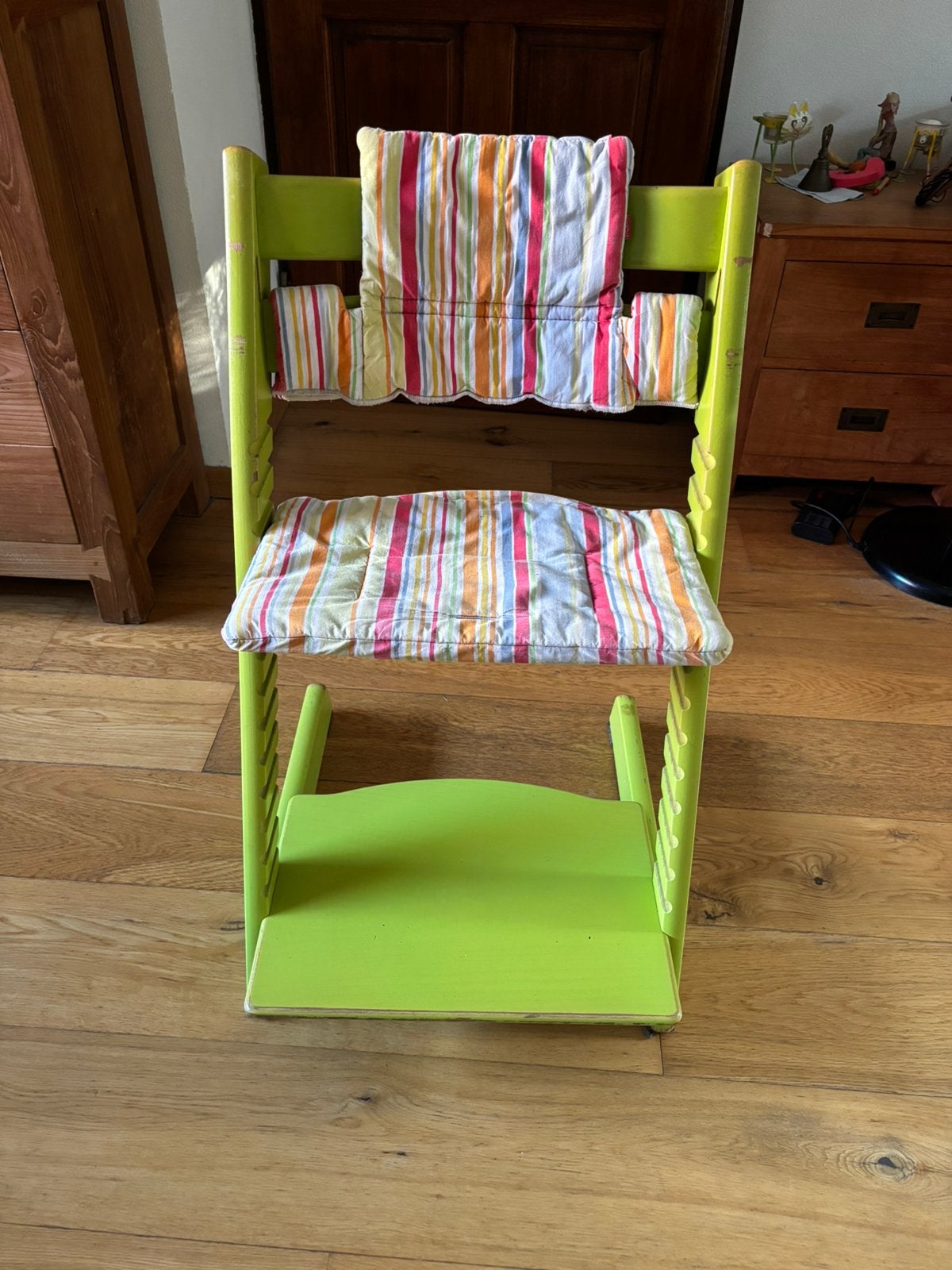 Tripp trapp kinderstoel lime green + kussenset, Ophalen, Gebruikt, Stoel(en)