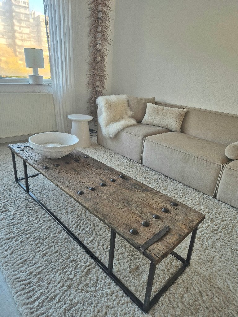 Elmwood salontafel uit India gemaakt van hout oude deur, Ophalen, Minder dan 50 cm, Zo goed als nieuw, Aura Peeperkorn Japandi Scandinavisch Loft Studio85 VT Wonen