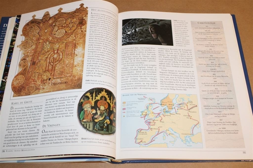 Atlas Wereldgeschiedenis — Rijk Geïllustreerd, Ophalen of Verzenden, Zo goed als nieuw, Europa