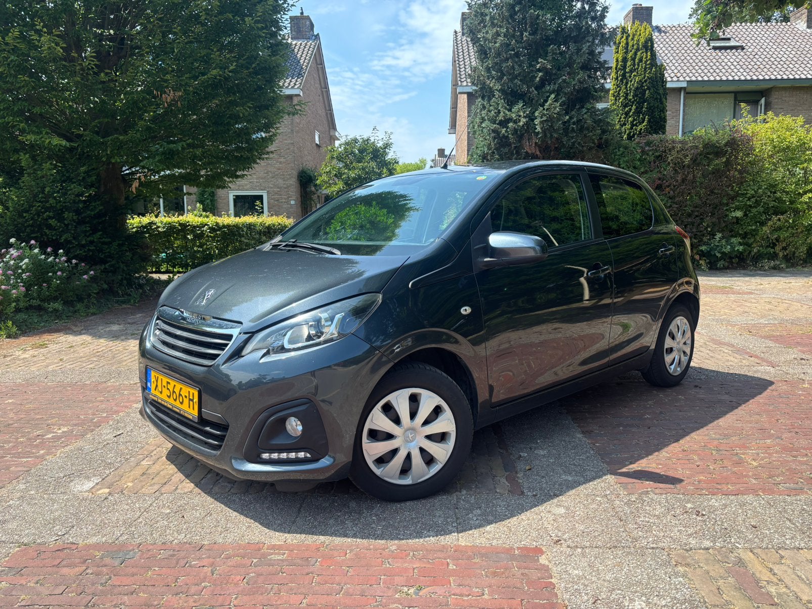 Peugeot 108 1.0 E-vti 72pk | 2019 | Apple Carplay | automaat, 4 stoelen, Origineel Nederlands, 19 km/l, Particulier