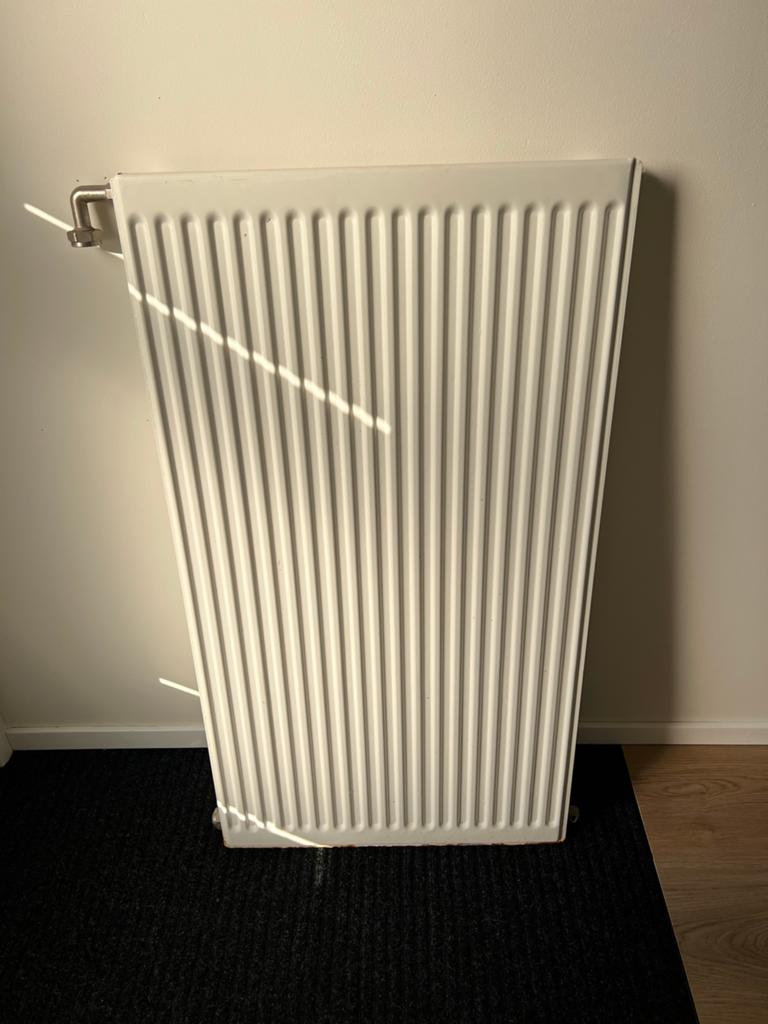 Witte radiator, gebruikt, Doe-het-zelf en Verbouw, Verwarming en Radiatoren, Ophalen, Gebruikt, Radiator, Minder dan 60 cm
