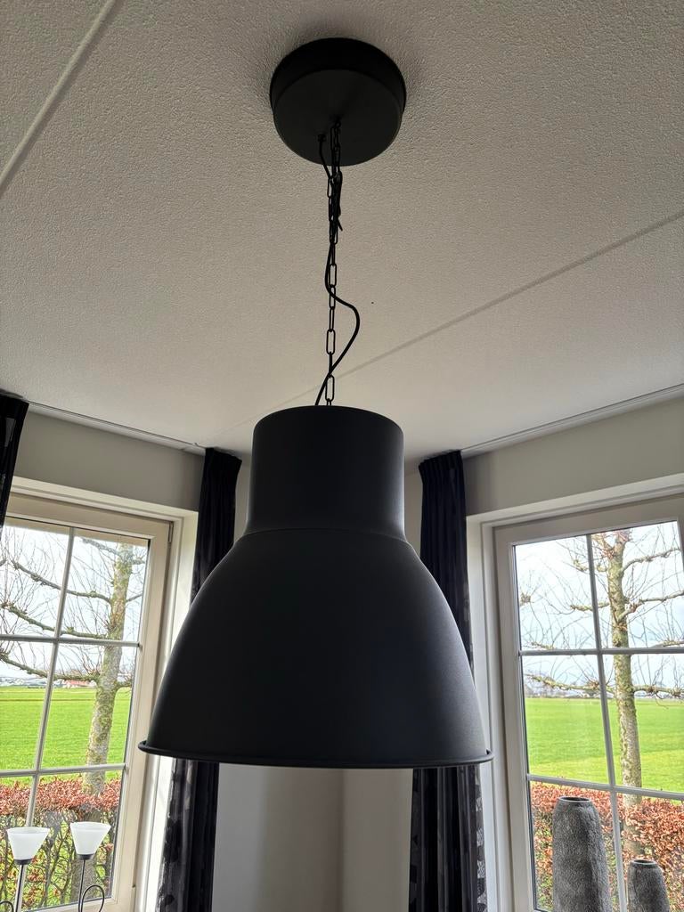 Donkergrijze hanglamp, Ophalen of Verzenden, Zo goed als nieuw, Metaal, Minder dan 50 cm