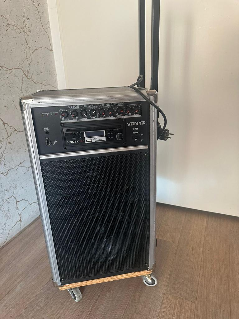 Het werkt met alles, zelfs Bluetooth, Muziek en Instrumenten, Ophalen of Verzenden, Zo goed als nieuw