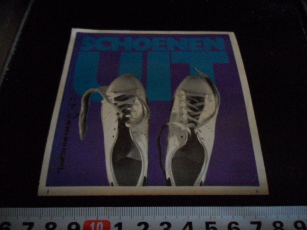 sticker PTT Telecom Laat ens wat van je horen Schoenen Uit, Ophalen, Zo goed als nieuw