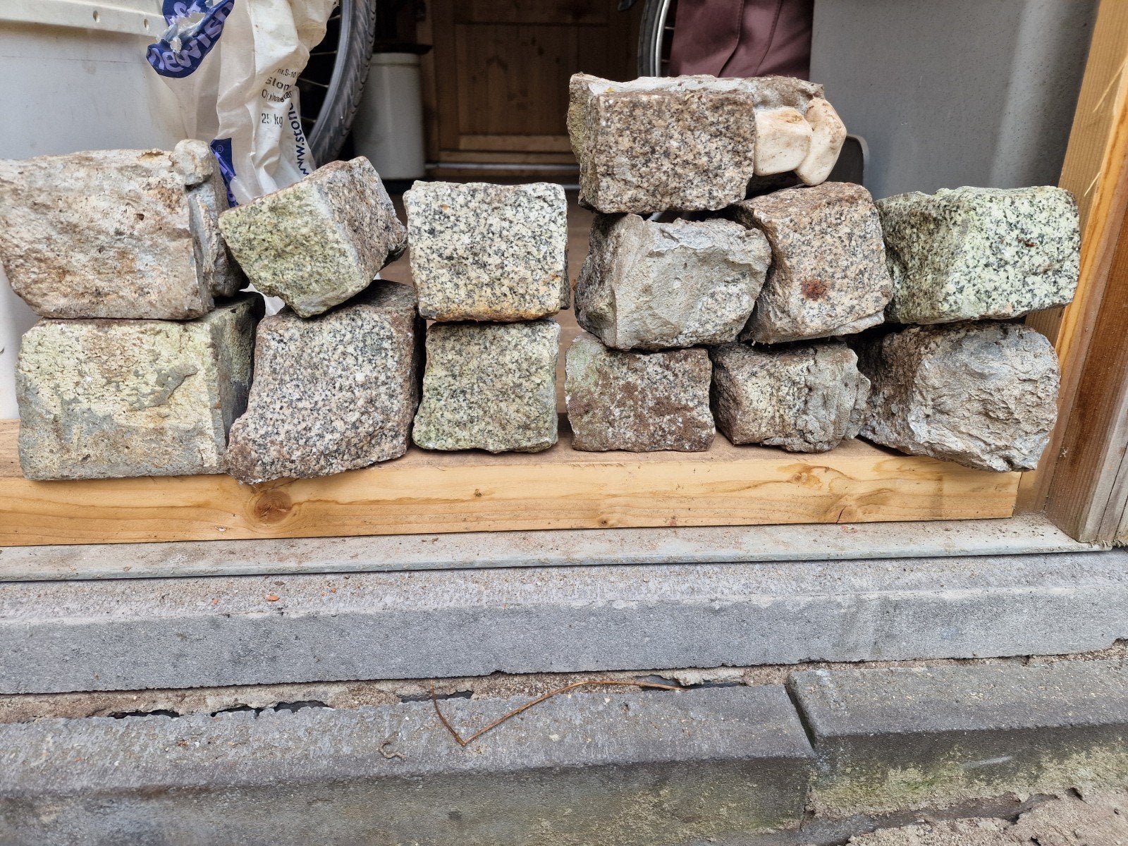 Gebruikte verschillende soorten stenen, Tuin en Terras, Ophalen, Gebruikt, Beton, Overige typen