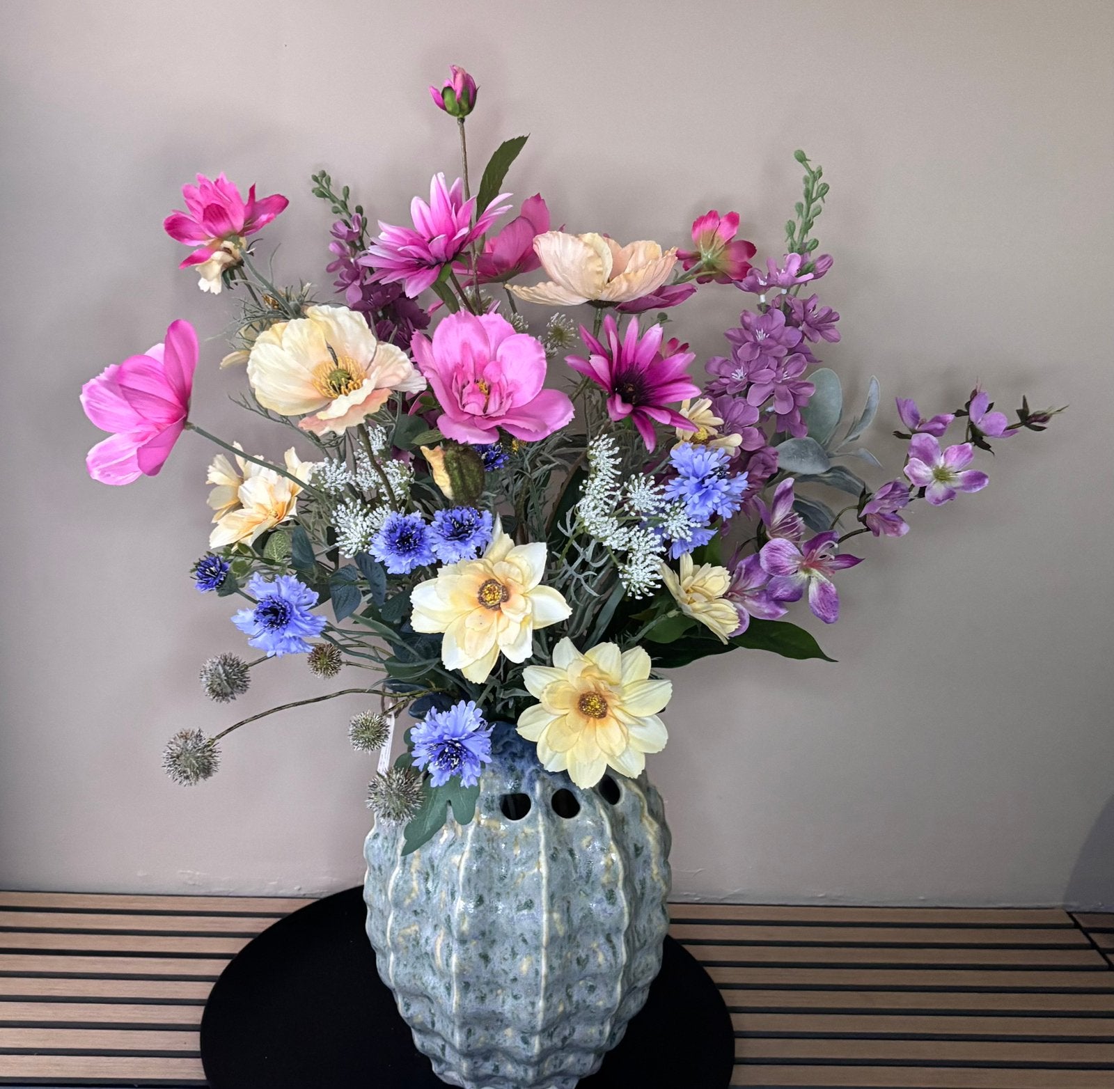 Groot zijden bloemen boeket incl. Design ananas vaas -  65cm, Binnen, Www.discountfashioncorner.nl, Ophalen of Verzenden, Boeket