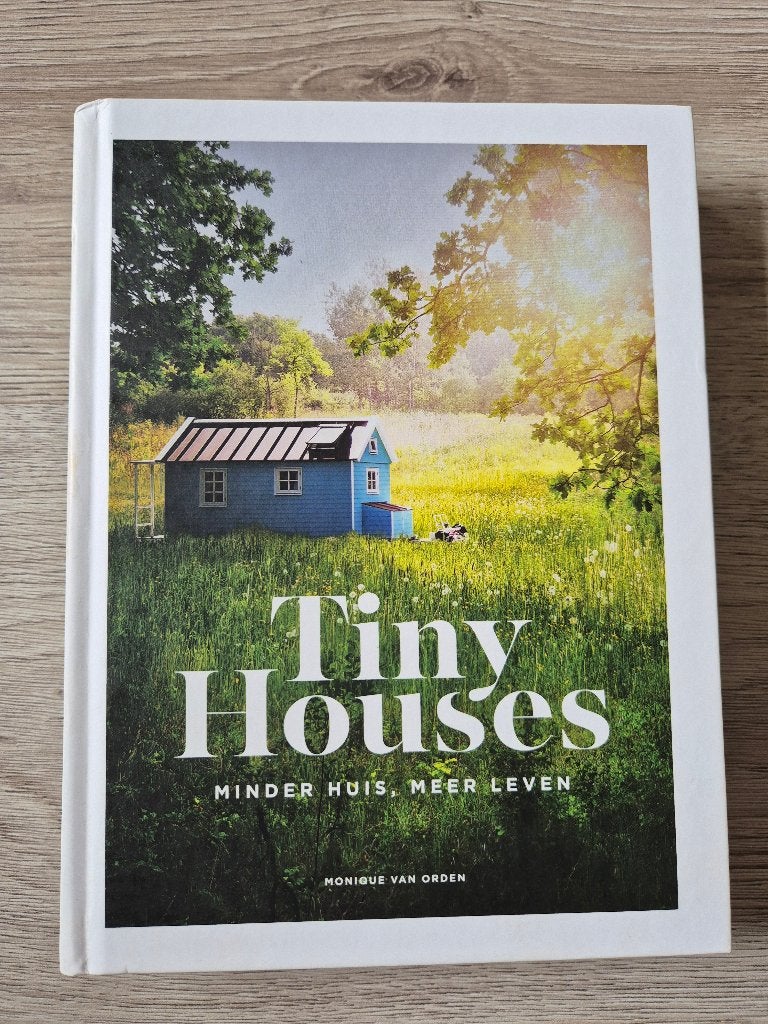 Monique van Orden - Tiny Houses, Ophalen of Verzenden, Zo goed als nieuw, Monique van orden, Interieur en Design