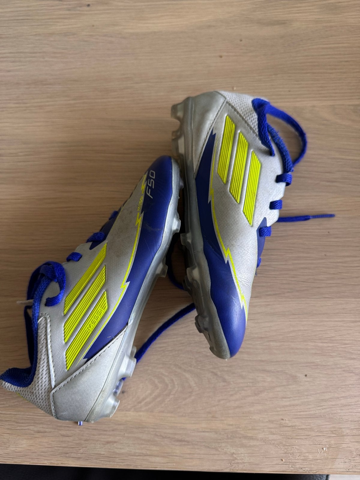 Adidas F50 Voetbalschoenen Maat 31, Ophalen, Gebruikt, Schoenen