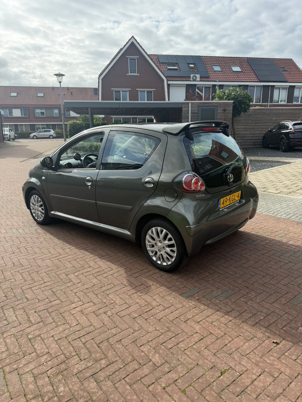 Toyota Aygo 1.0 12V Vvt-i 5DRS 2009 Aspiration Geen Leer/Nav, Auto's, Voorwielaandrijving, Dealer onderhouden, Zwart, 4 stoelen