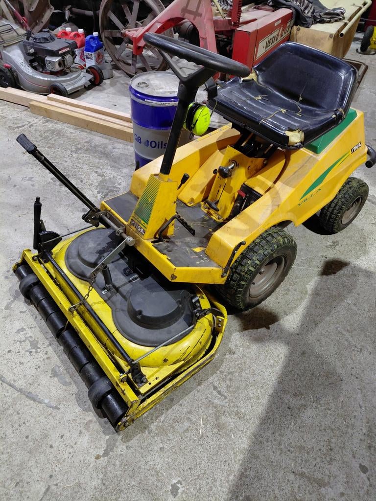 Stiga Villa zitmaaier te koop., Ophalen, Gebruikt, Versnellingen, Stiga Villa