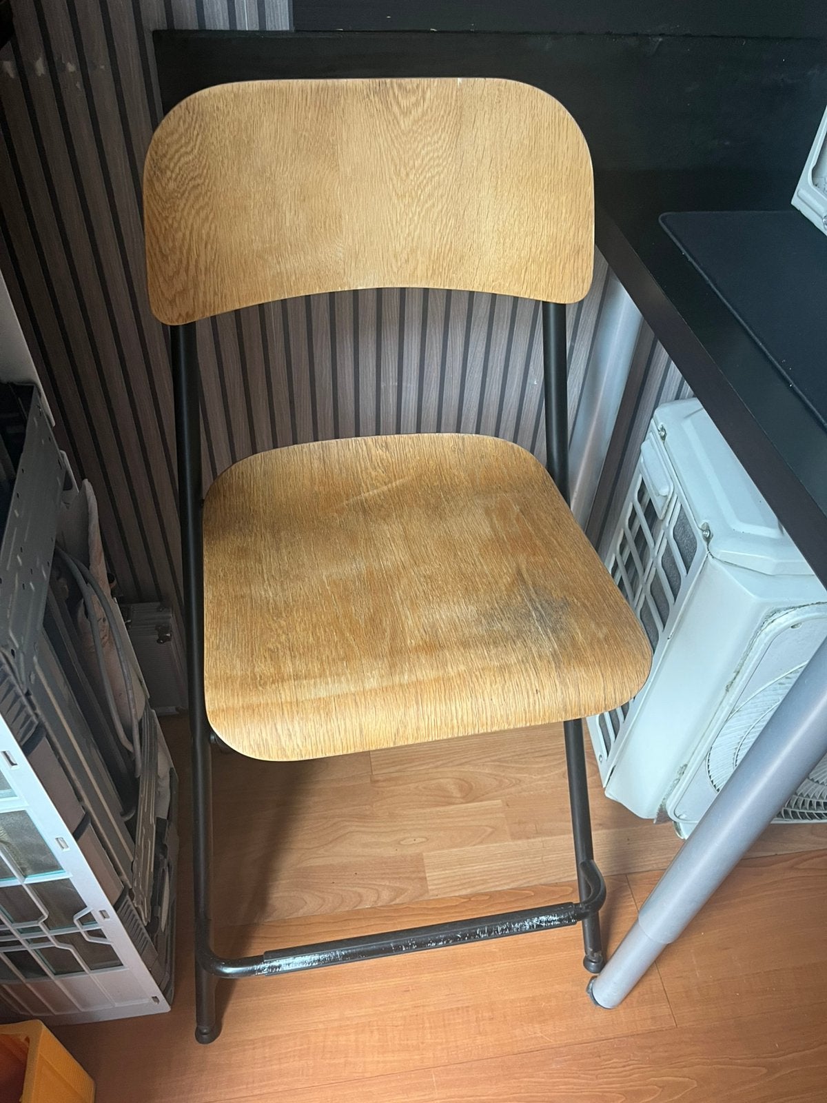 2 houten barkrukken, 2 krukken, Ophalen, Zo goed als nieuw, 60 tot 90 cm