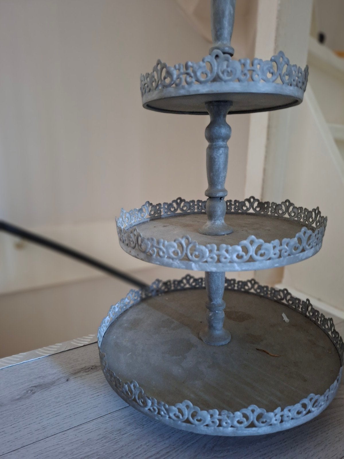 brocante etagère, Ophalen, Zo goed als nieuw