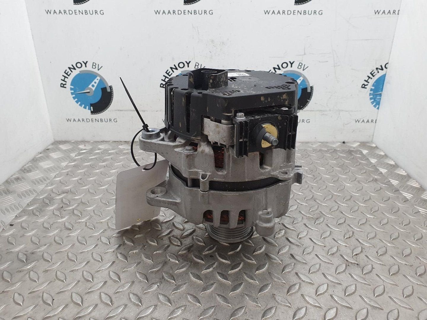 FORD EXPLORER ST LINE DYNAMO 2023, Ophalen of Verzenden, Gebruikt, Stiba lid