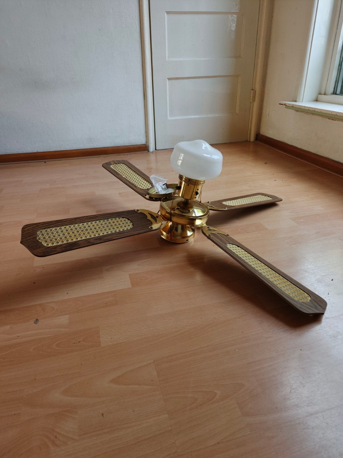 Antieke plafond ventilator+ lamp, Witgoed en Apparatuur, Ventilatoren, Ophalen of Verzenden, Plafondventilator