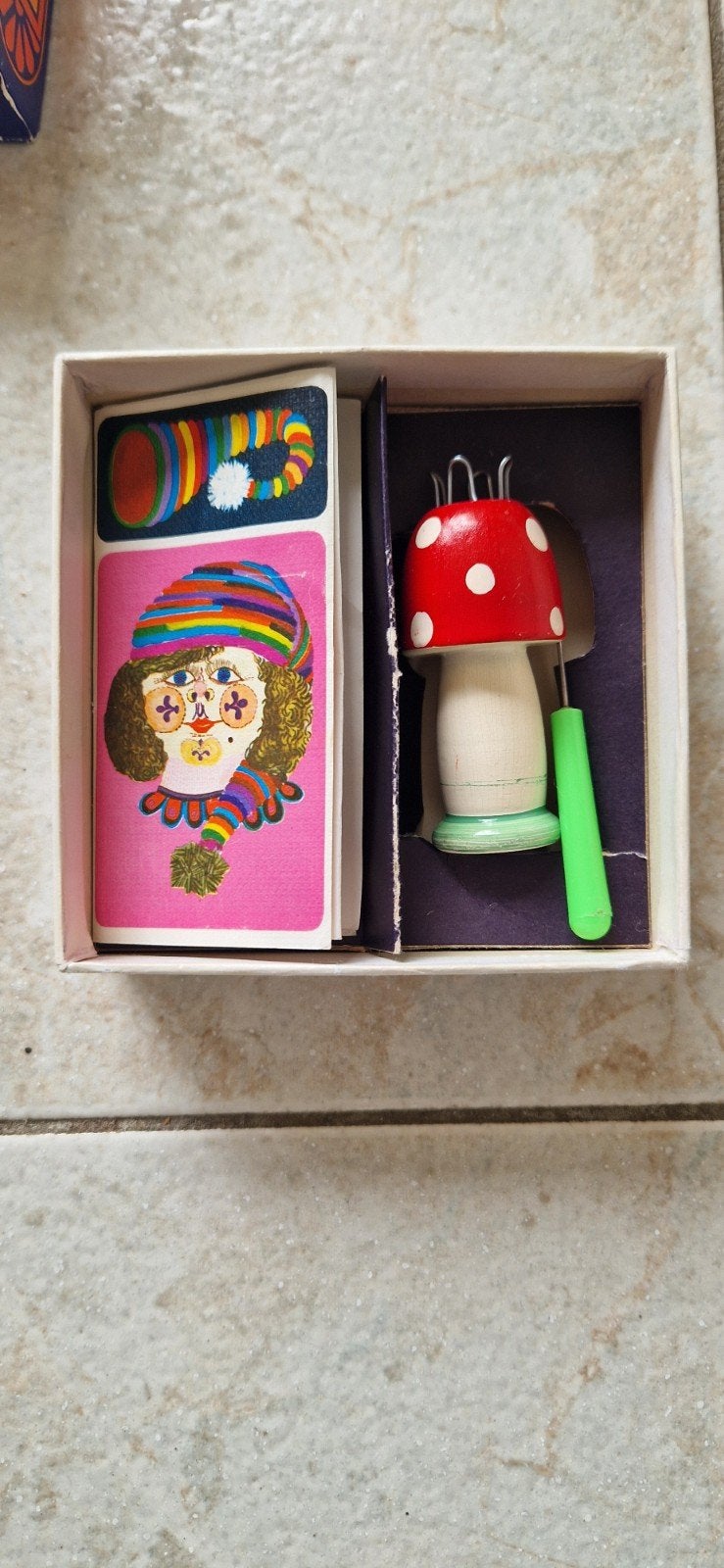Vintage punnikklosje, Meerkleurig, Zo goed als nieuw, Knutselmateriaal, Hout