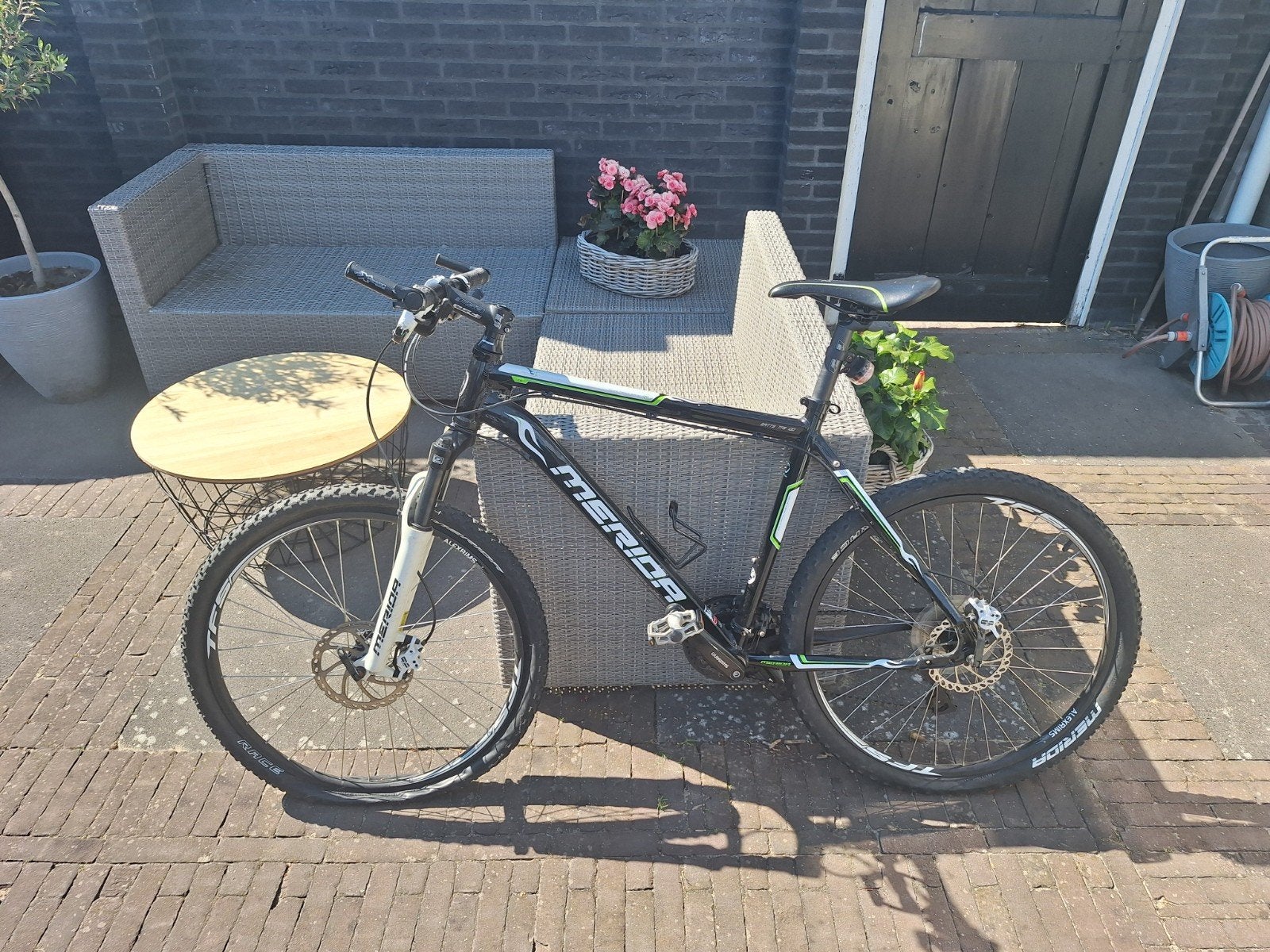 Merida Mountainbike met defecte binnenband voor, Ophalen, Gebruikt, Mountainbike, Overige typen