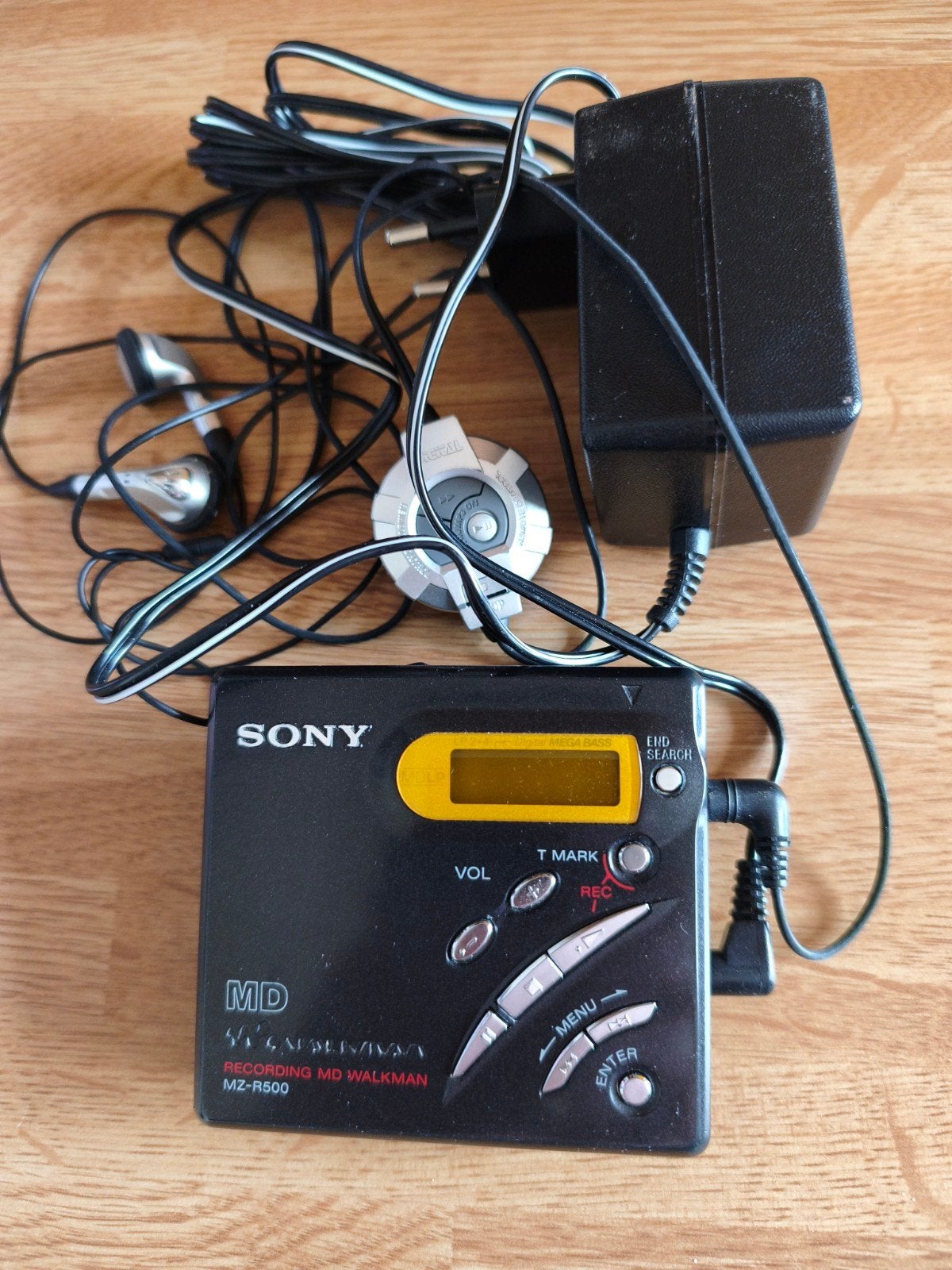 Sony Recording MD Walkman MZ-R500 met voeding en oortjes, Ophalen of Verzenden, Minidisc-recorder