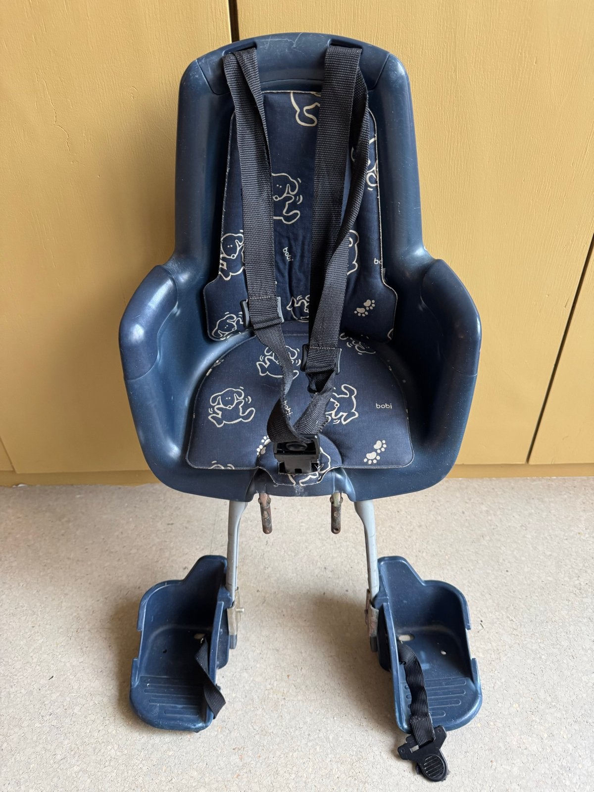 Bobike Bobi voorzitje - Veilig en comfortabel, Fietsen en Brommers, Fietsaccessoires | Fietsstoeltjes, Ophalen, Gebruikt, Voetsteuntjes