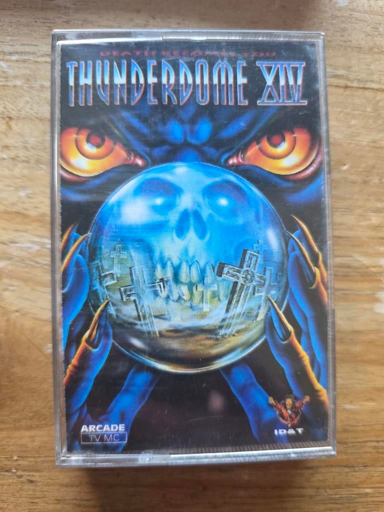 Thunderdome XIV cassettebandje, Cd's en Dvd's, Cassettebandjes, Ophalen of Verzenden, Gebruikt, 1 bandje