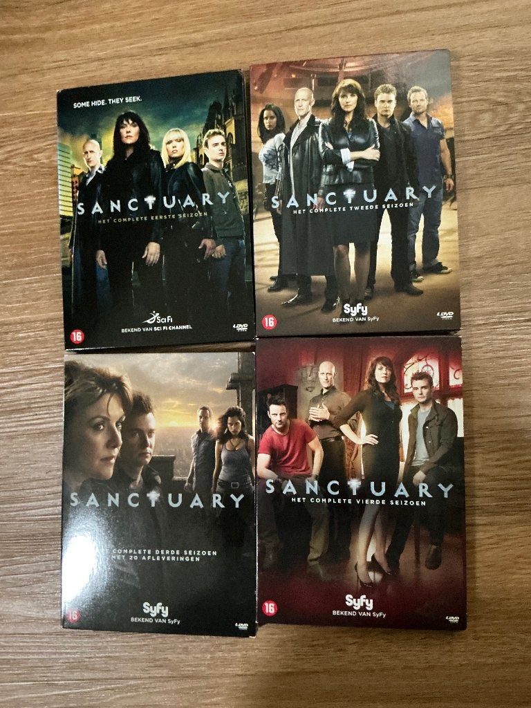 Sanctuary 1 t/4, Ophalen of Verzenden, Zo goed als nieuw, Science Fiction en Fantasy, Complete serie