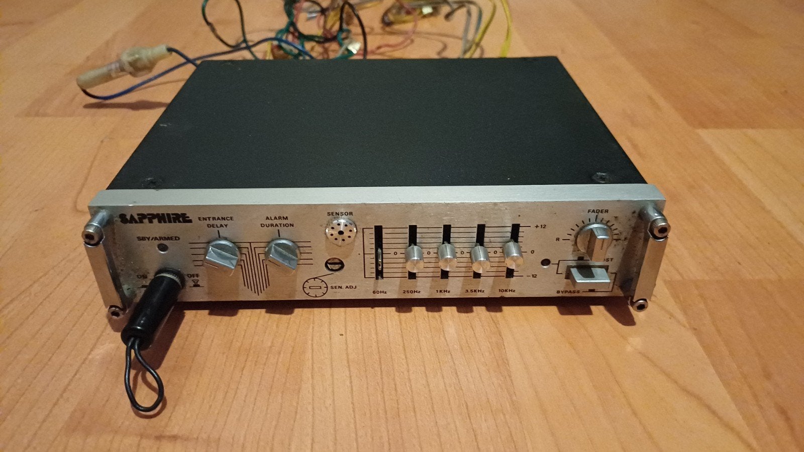 Vintage Sapphire Autostereo Equalizer met Auto-alarm, Ophalen of Verzenden, Gebruikt