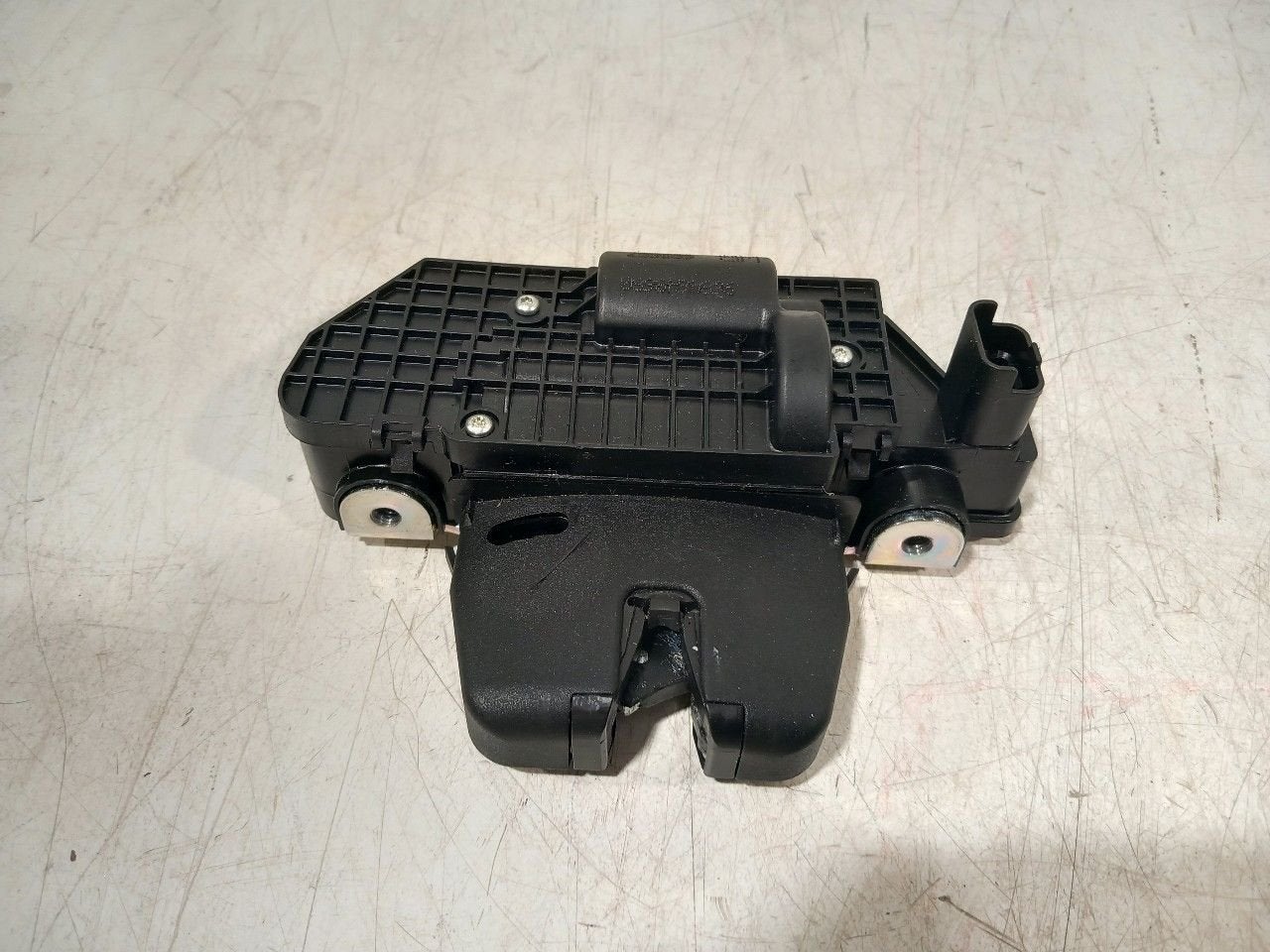Slot mechaniek kofferdeksel achterklep elektrisch Peugeot 20, Onderdelen@venauto.nl, Van der Ven Autorecycling B.V., Gebruikt