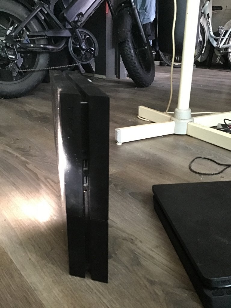 PlayStation 4 2x, Spelcomputers en Games, Ophalen, Gebruikt, Pro, Met 3 controllers of meer