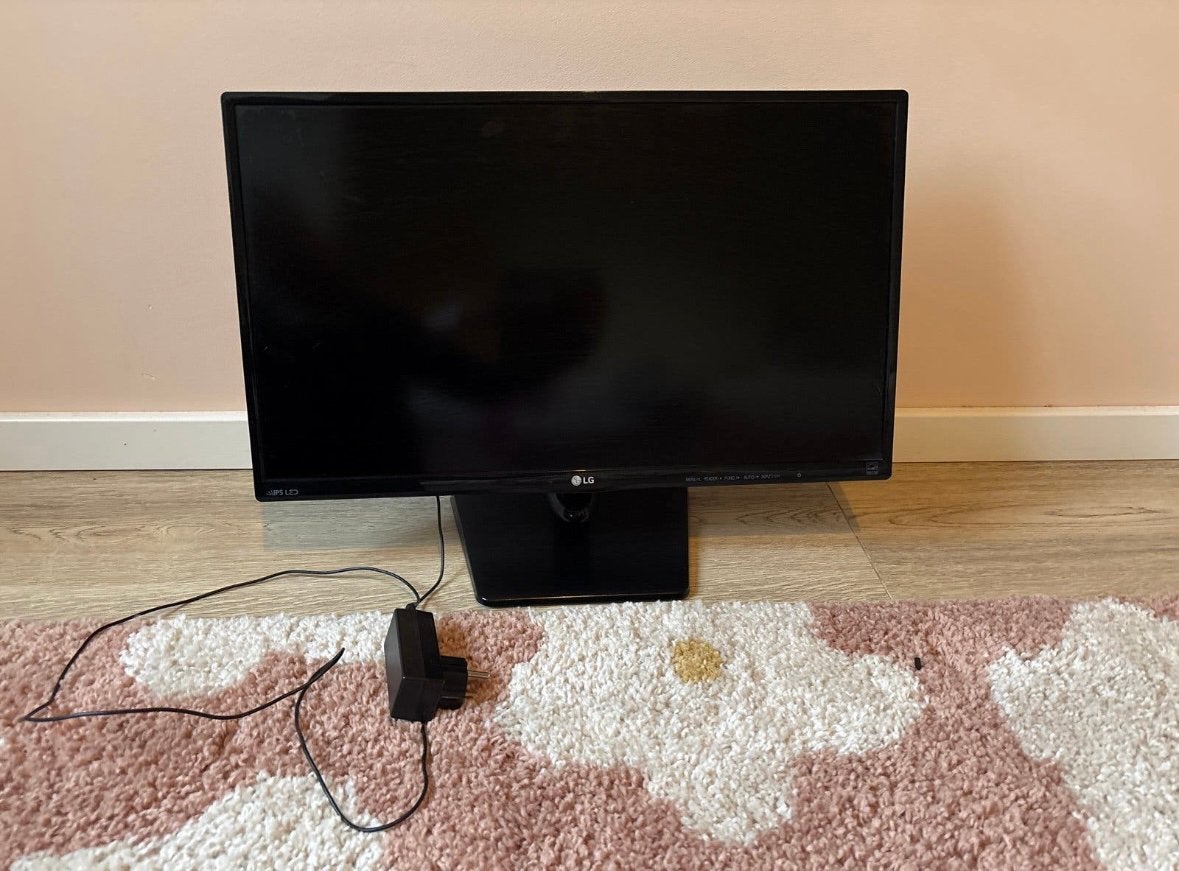 LG 24” LED Monitor 24MP47HQ, Ophalen, HDMI, Full HD, Zo goed als nieuw