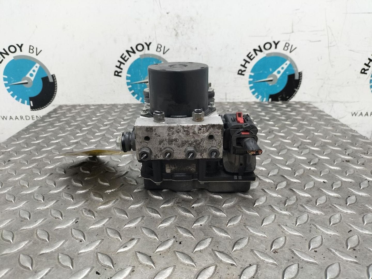 VOLKSWAGEN POLO 6R1 1.2-12V Comfortline  ABS POMP  6R0614517, Ophalen of Verzenden, Gebruikt, Stiba lid