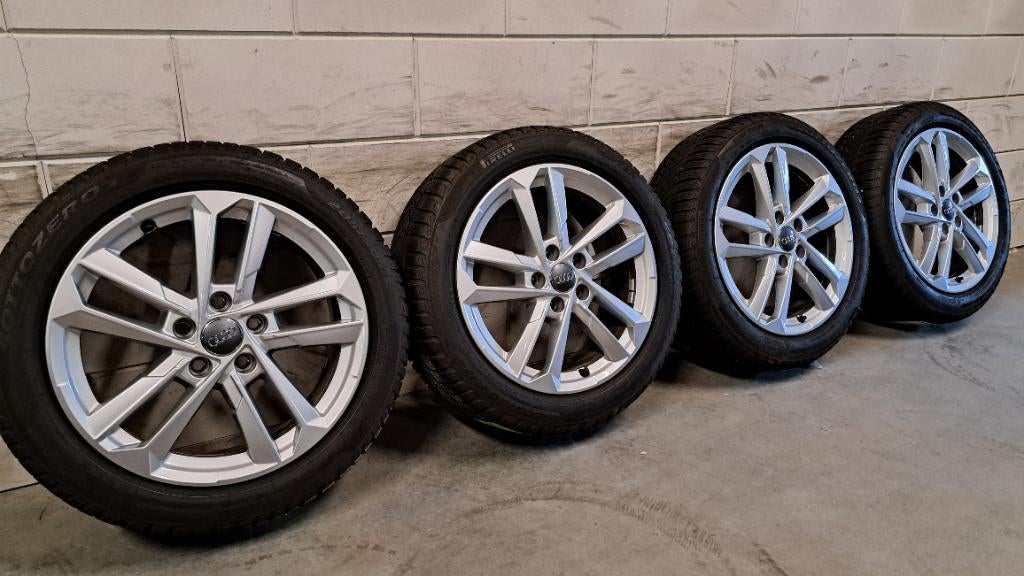 Lichtmetalen velgen Audi A3 Golf Caddy Octavia 205/50/17, Auto-onderdelen, Gebruikt, Banden en Velgen, 17 inch, Personenwagen