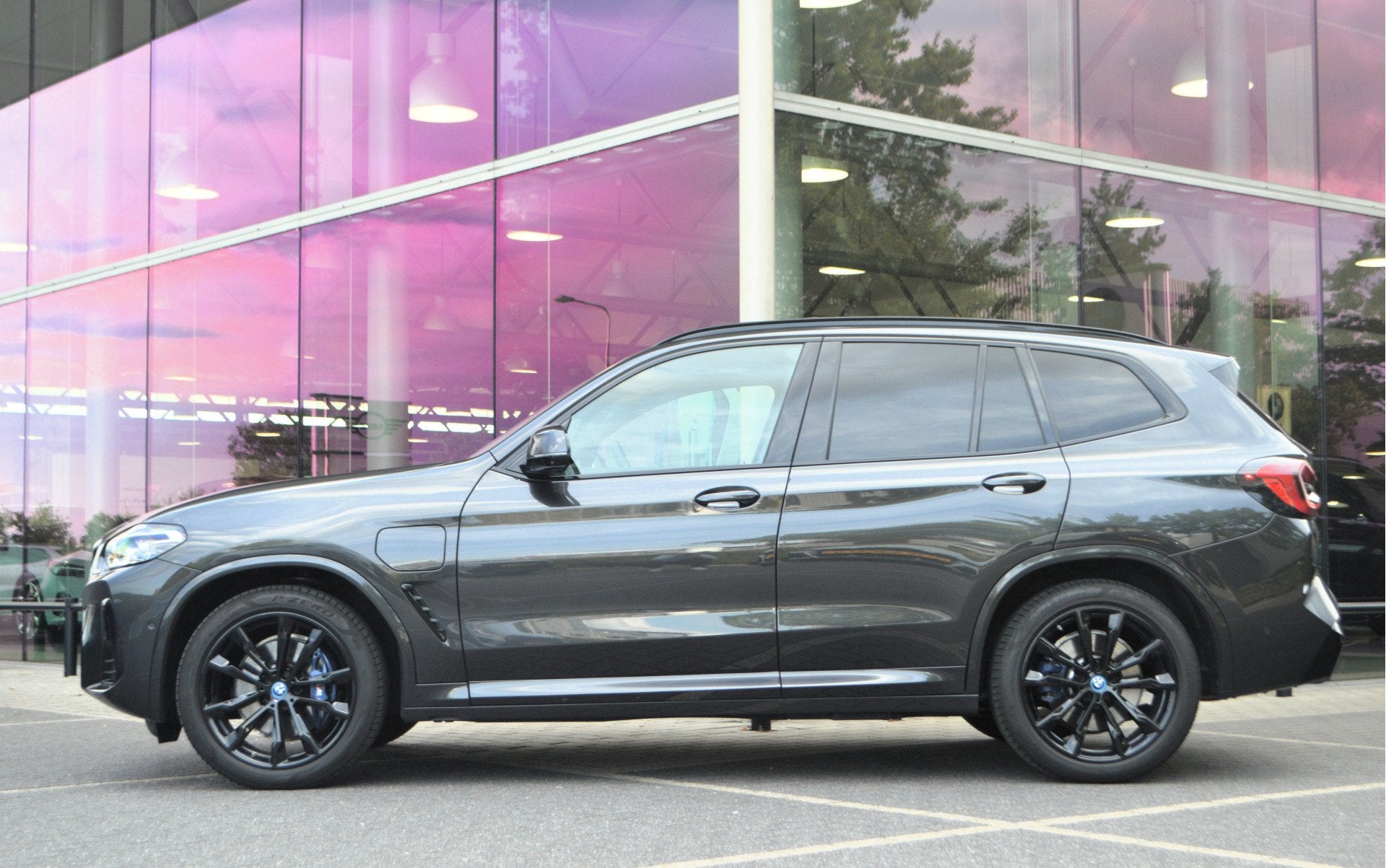 BMW X3 xDrive30e M Sport Automaat / Panoramadak / Sportstoel, Gebruikt, Bedrijf, Vierwielaandrijving, SUV of Terreinwagen