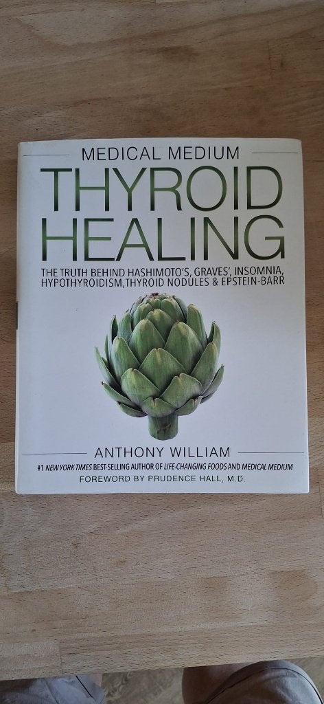 Thyroid Healing, Anthony William Medical Medium, Boeken, Ophalen of Verzenden, Zo goed als nieuw