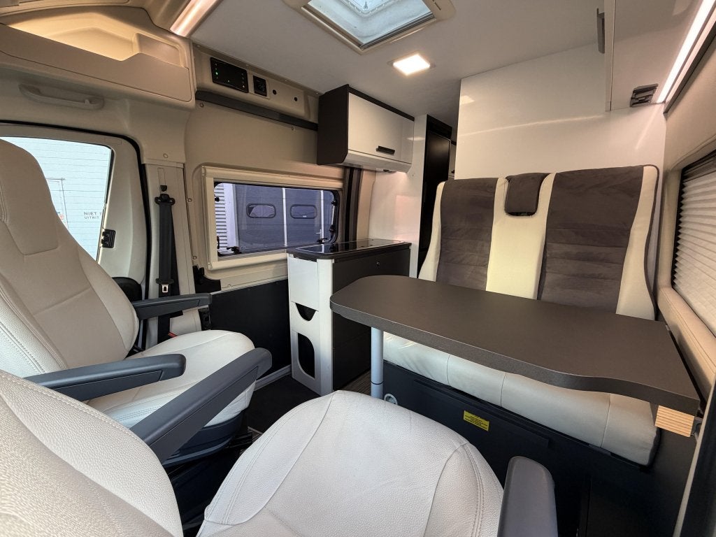 McLouis Menfys S-Line- 2021- 160 PK 9T Aut- Hefbed-Adria SGX, Buscamper of Camperbus, Bedrijf, Overige merken, McLouis