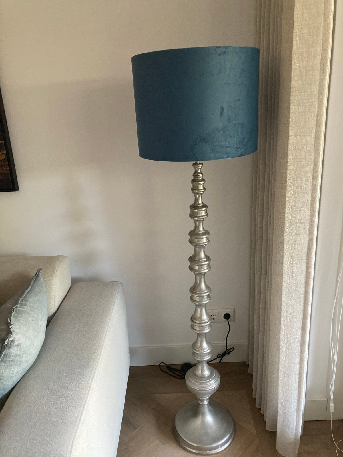 Zilver kleur Vloerlamp met kap, Ophalen, E27 (groot), Zo goed als nieuw, Metaal
