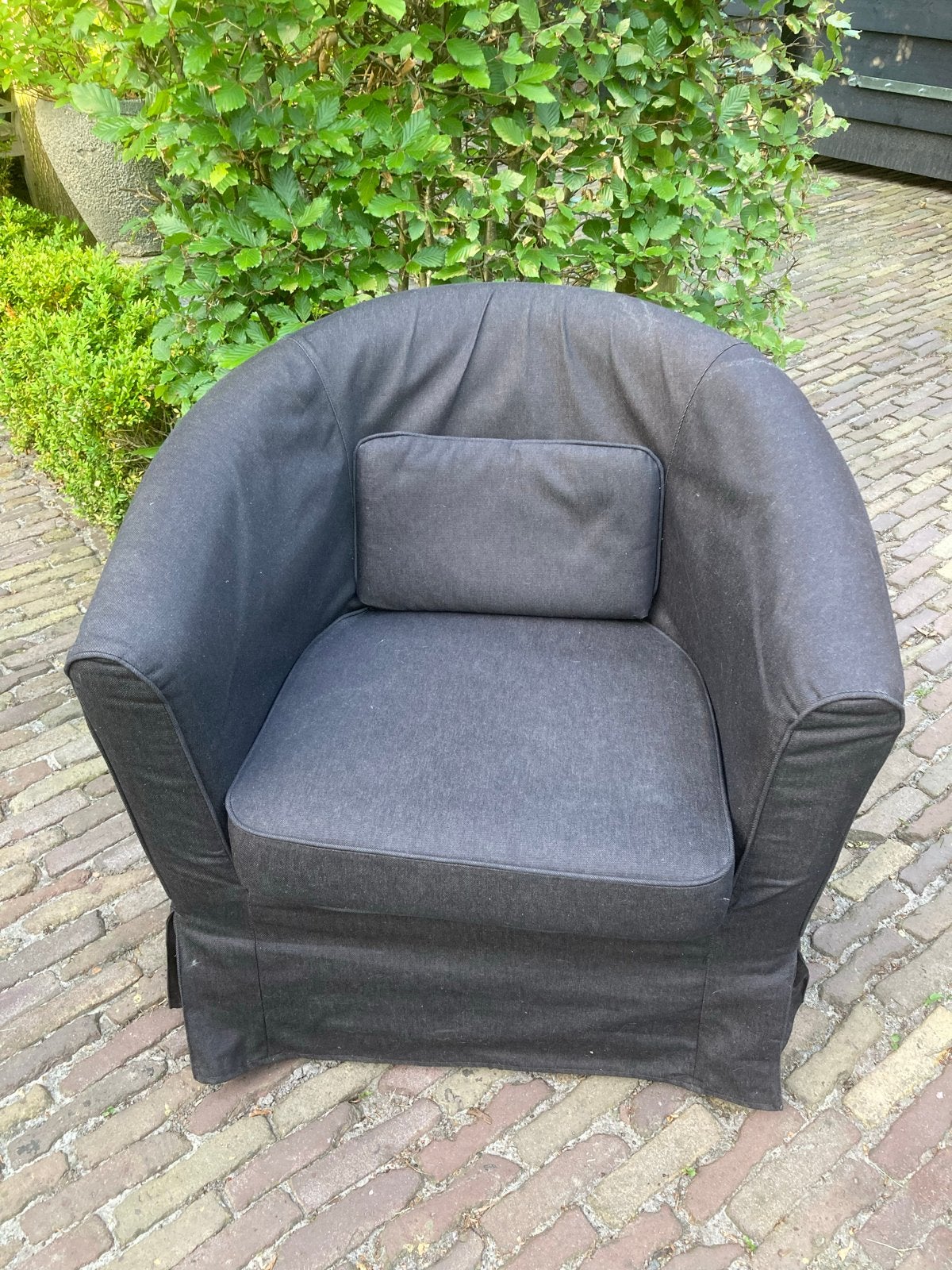 Twee comfortabele zwarte IKEA fauteuils met houten poten, Ophalen, Gebruikt, Hout, 75 tot 100 cm