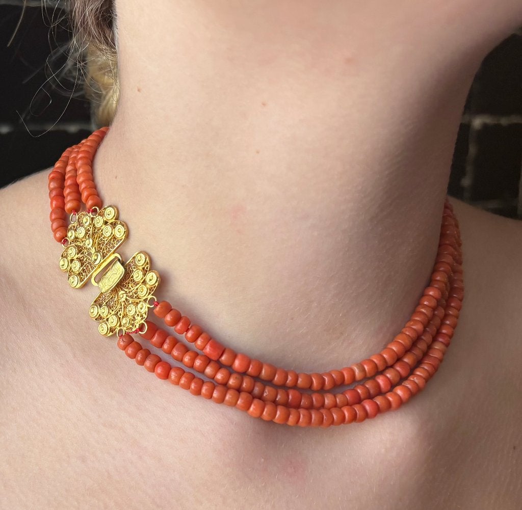 Bloedkoraal antieke ketting zeer fraai 18k slot goud dames, Sieraden, Tassen en Uiterlijk, Antieke sieraden, Ophalen of Verzenden