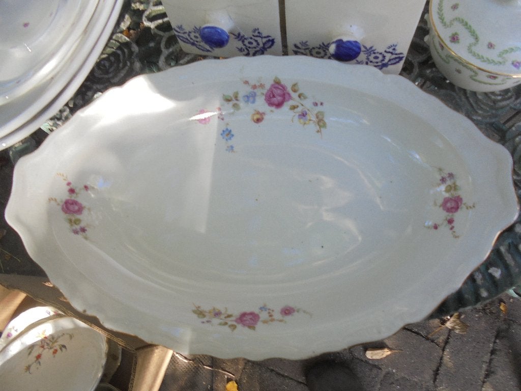 Broodschaal Epiag met bloemtak met oa roze roos, Antiek en Kunst, Ophalen of Verzenden