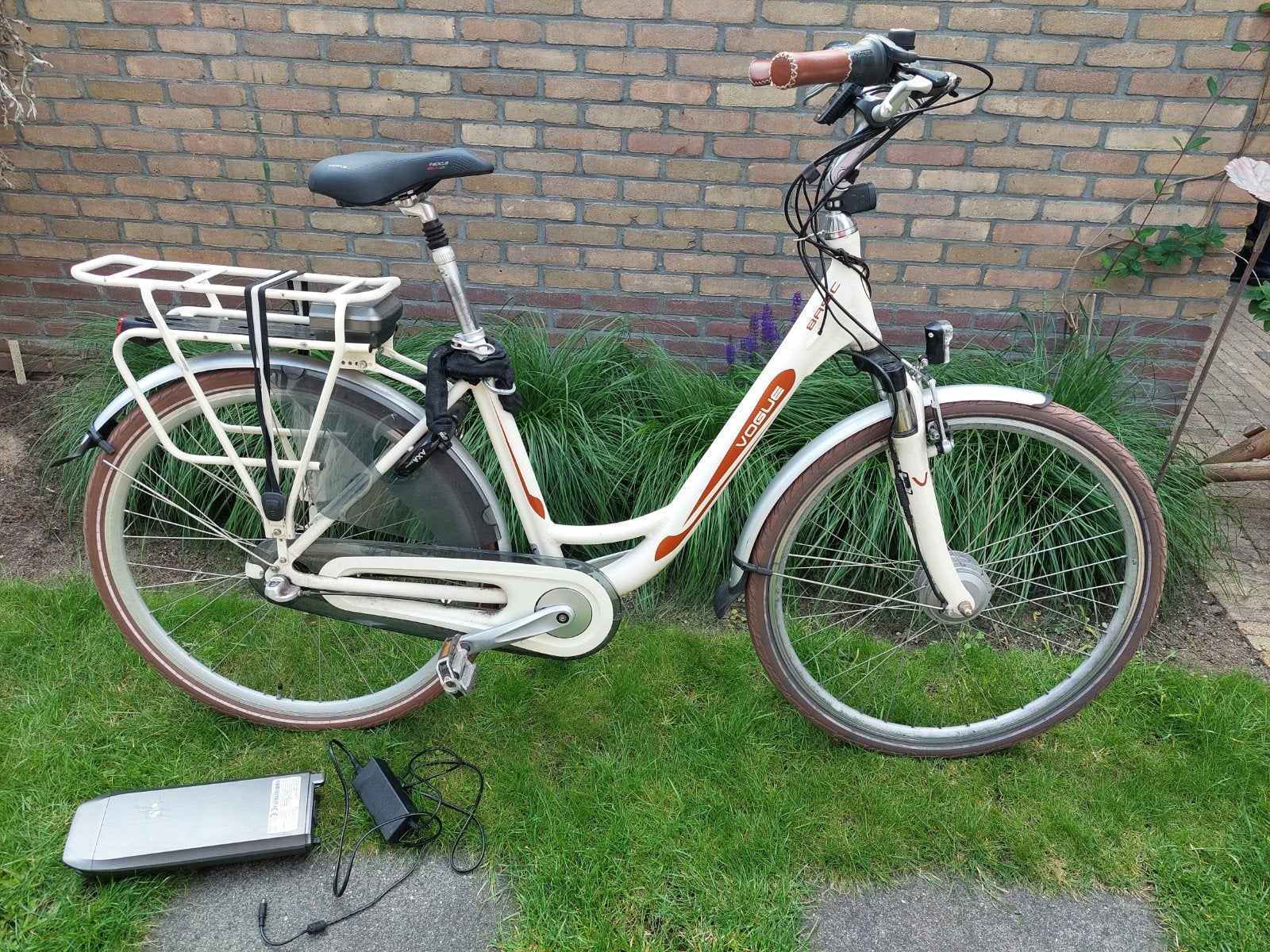 Vogue Basic elektrische fiets met KAPOTTE accu, 51 tot 55 cm, Ophalen, Gebruikt, Overige merken