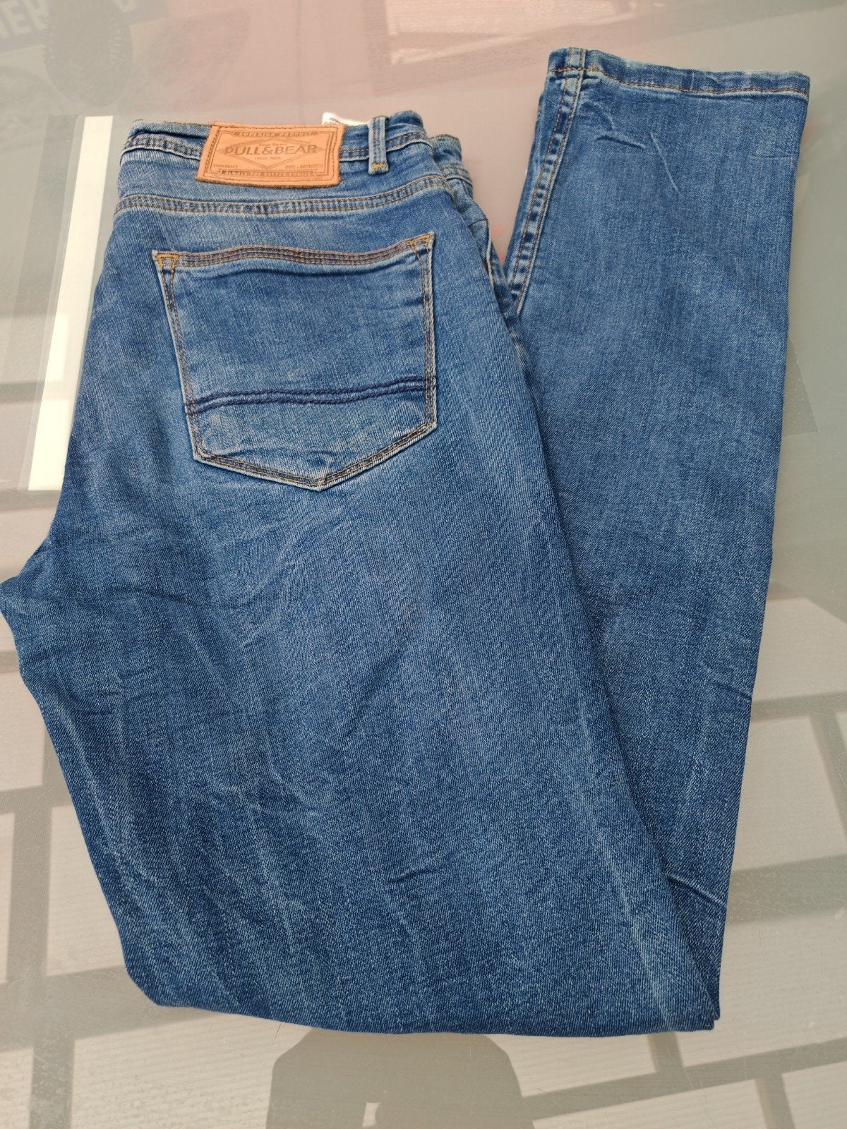 Pull & Bear Heren Jeans Maat 42 - Blauw, Ophalen of Verzenden, Gedragen, Blauw, W32 (confectie 46) of kleiner