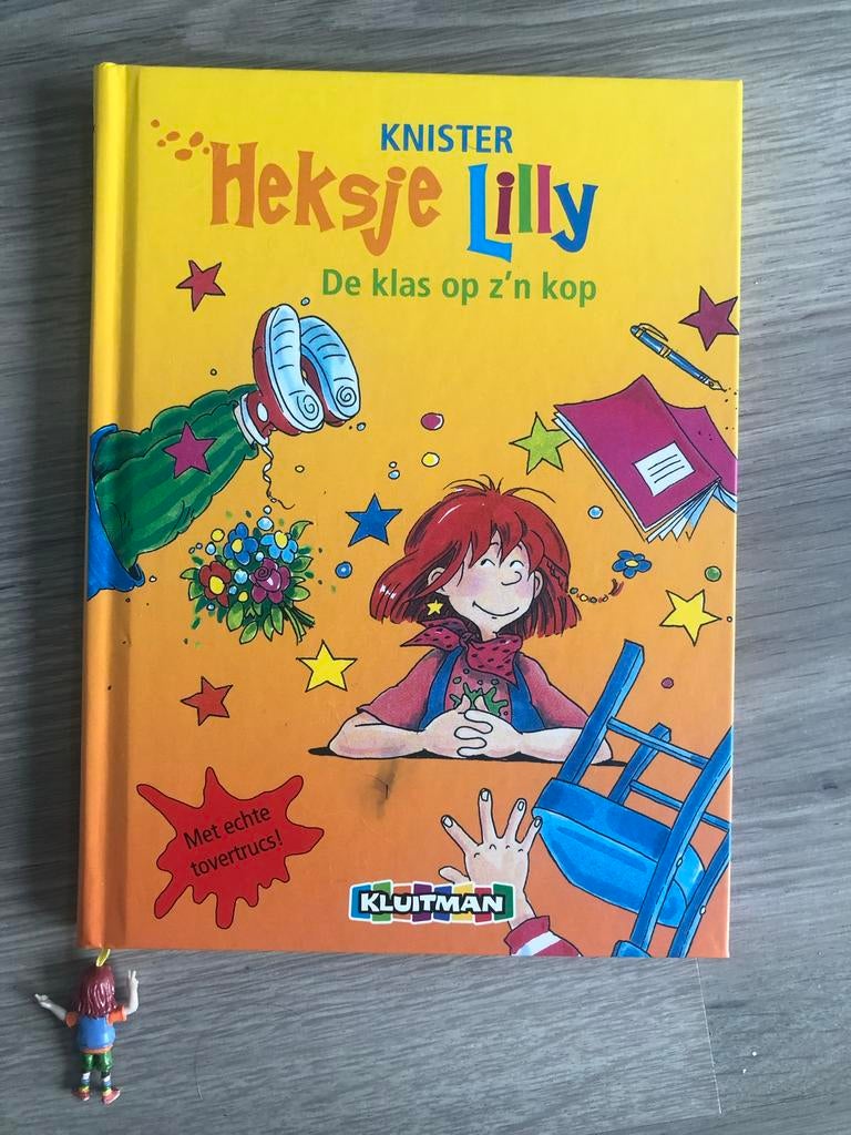 Heksje lilly de klas op stelten, Ophalen of Verzenden, Zo goed als nieuw, Fictie algemeen