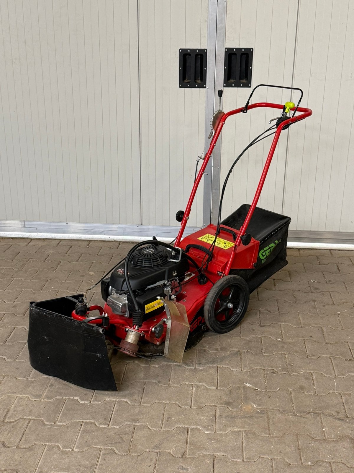 GEPA G-U-J 400 plus onkruidkruidborstel trimmer, Ophalen, Zo goed als nieuw