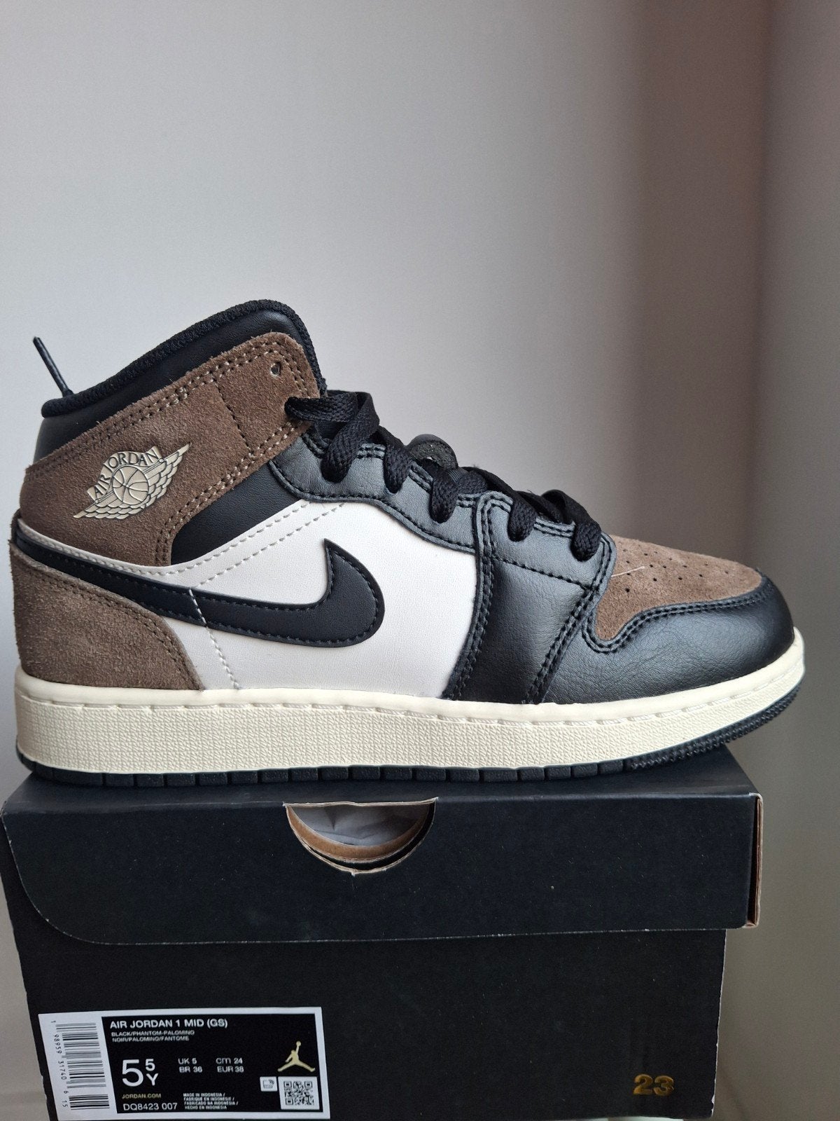 Nike Jordan air mid 1, Ophalen of Verzenden, Nieuw, Overige kleuren, Sneakers of Gympen