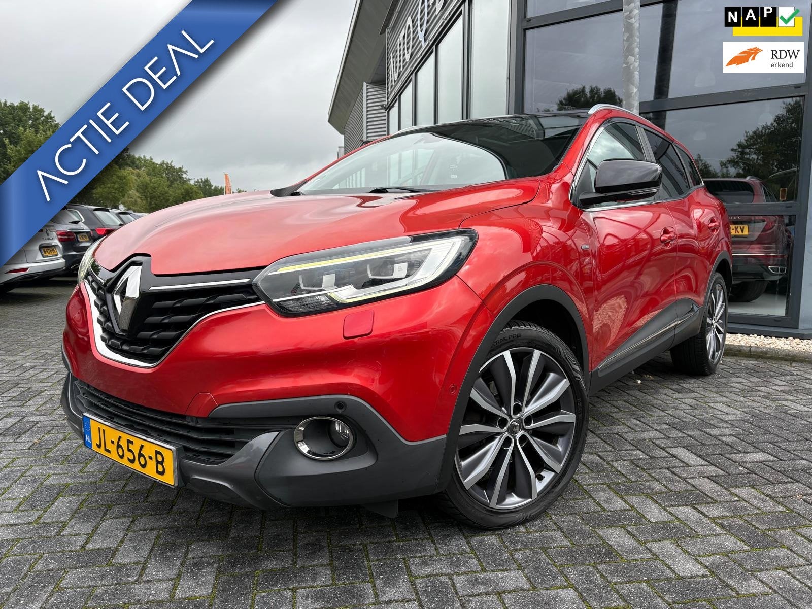 Renault Kadjar 1.2 TCe Bose | Panorama | Navigatie | Cruise, Auto's, Voorwielaandrijving, Kadjar, Gebruikt, 4 cilinders