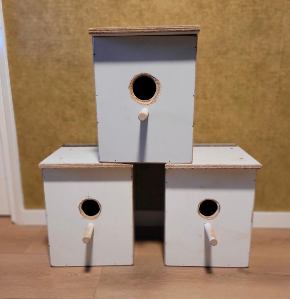 3 Nestkasten / Broedblokken voor grote parkieten kromsnavels, Dieren en Toebehoren, Vogels | Toebehoren, Ophalen, Zo goed als nieuw