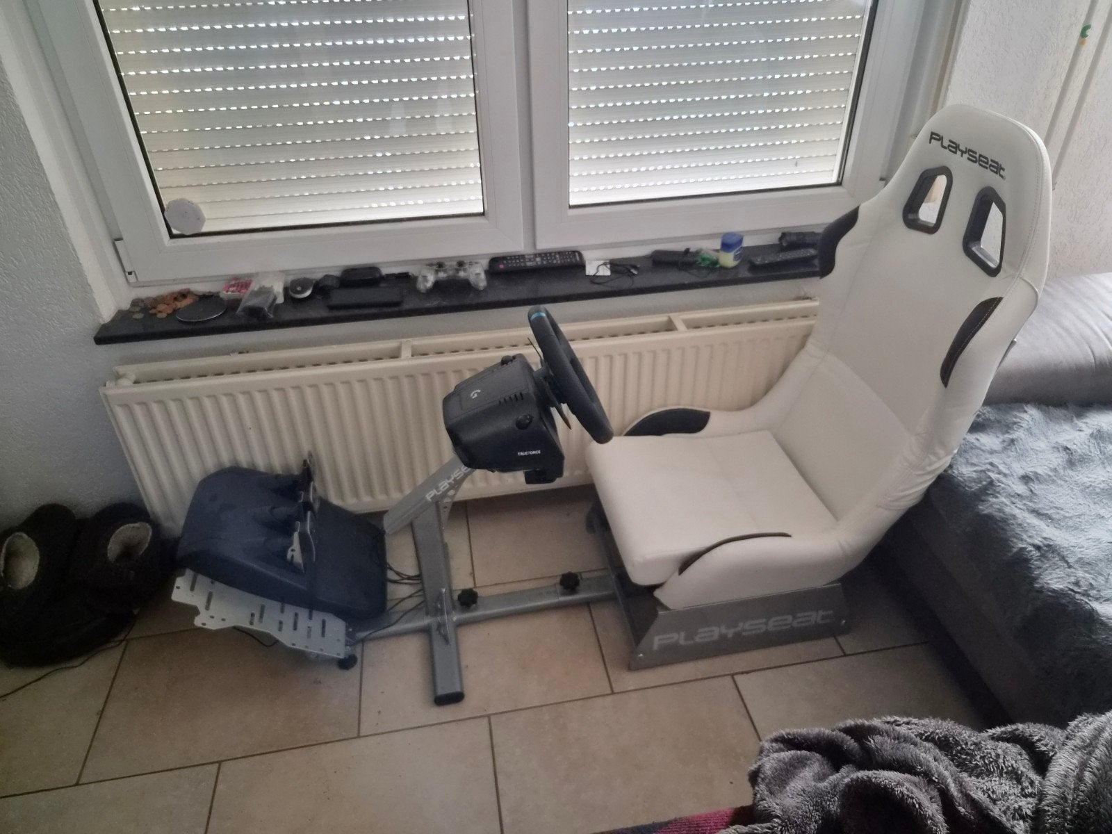 Logitech G29 stuur en pedalen playseat evolution voor ps4/5, Spelcomputers en Games, Ophalen